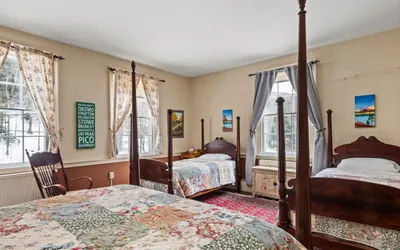 Adventurer's Post at Chipman Inn