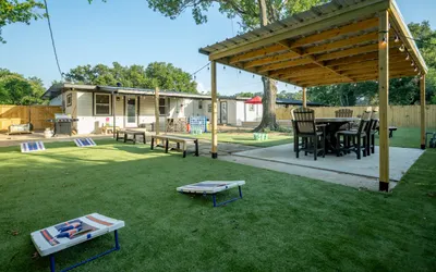 The Dunn Right - Pool, Game Room, Yard Games