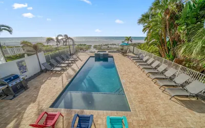 2,000 SqFt Condo w/ Private Indoor Poolside Cabana