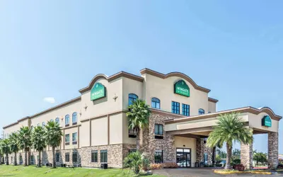 Wingate by Wyndham Lake Charles Casino Area