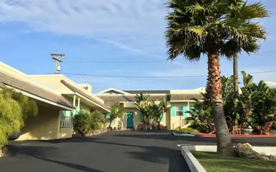 Beach Bungalow Inn and Suites