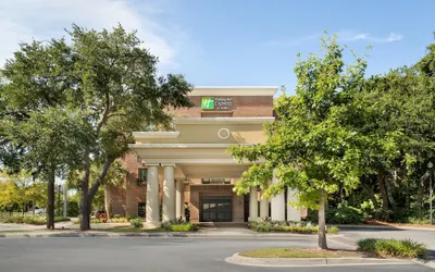 Holiday Inn Express & Suites Mt. Pleasant, an IHG Hotel