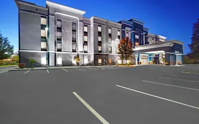 Hampton Inn & Suites Syracuse Dewitt