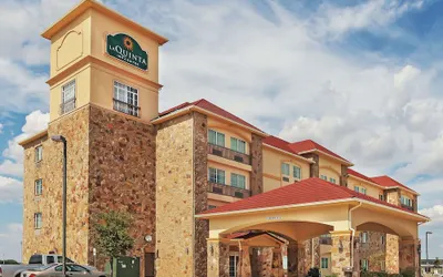 La Quinta Inn & Suites by Wyndham McKinney