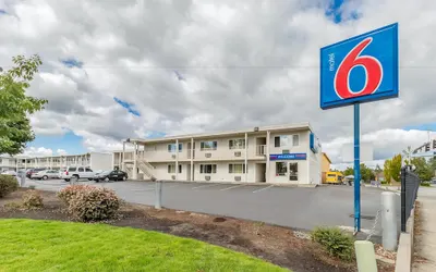 Motel 6 Beaverton, OR