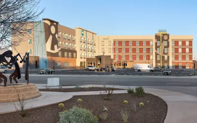 Tru By Hilton Scottsdale Salt River