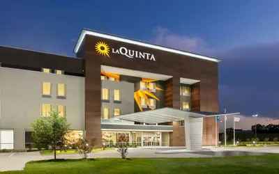 La Quinta Inn & Suites by Wyndham College Station North