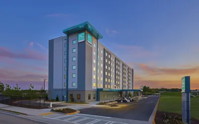 AC Hotel by Marriott Atlanta Airport Gateway