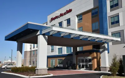 Hampton Inn & Suites Cincinnati Liberty Township