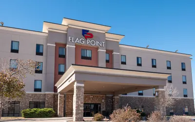 Flag Point Inn & Suites Pratt by FairBridge