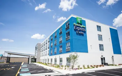 Holiday Inn Express & Suites Rehoboth Beach, an IHG Hotel