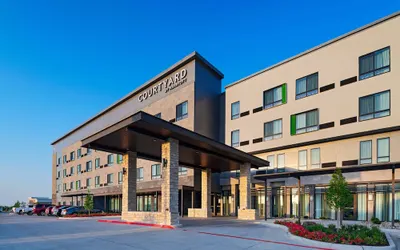 Courtyard by Marriott Dallas Grand Prairie