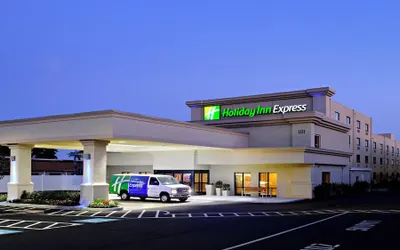 Holiday Inn Express Philadelphia Airport, an IHG Hotel