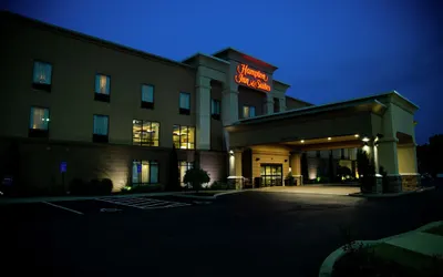 Hampton Inn & Suites Sharon