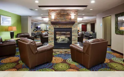 Holiday Inn Express & Suites Rochester – Mayo Clinic Area by IHG