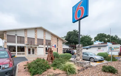 Motel 6 Boerne, TX