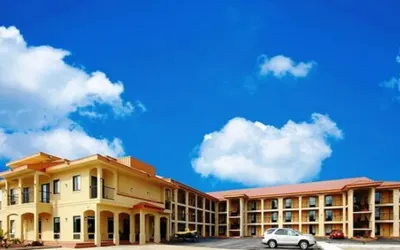 Fairway Inn