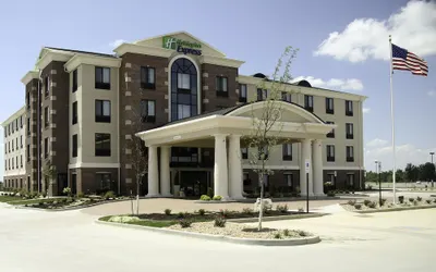 Holiday Inn Express Hotel & Suites Marion Northeast, an IHG Hotel