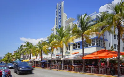 Hotel Breakwater South Beach