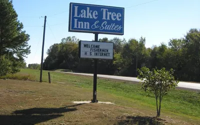 Laketree Inn And Suites Marion