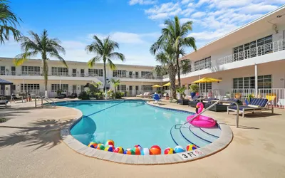 Tradewinds Apartment Hotel