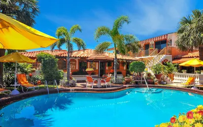 Blue Seas Courtyard