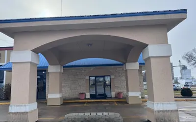 Knights Inn By Capital O Emporia I 35