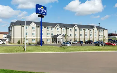 Microtel Inn & Suites by Wyndham Dickinson