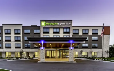 Holiday Inn Express Milwaukee West Allis by IHG