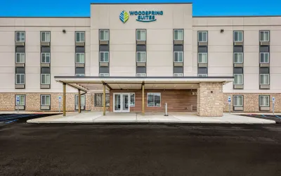 WoodSpring Suites Linden