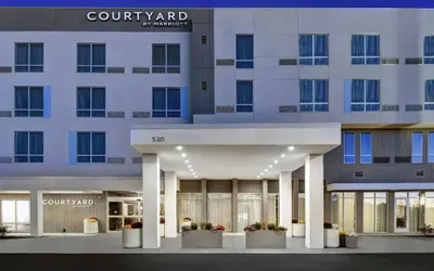 Courtyard by Marriott Hamilton