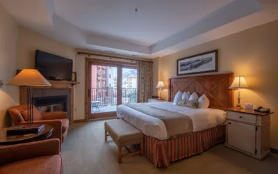 Slopeside Studio Unit With Kitchenette Studio Bedroom Condo - No Cleaning Fee! by RedAwning