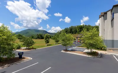 Microtel Inn & Suites By Wyndham Sylva Dillsboro Area