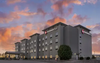 Best Western Plus Williston Hotel & Suites