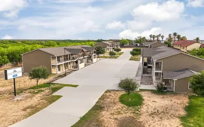 Eagle's Den Suites Carrizo Springs a Travelodge by Wyndham