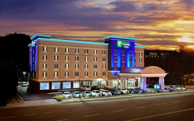 Holiday Inn Express Hotel & Suites Knoxville West -Papermill, an IHG Hotel