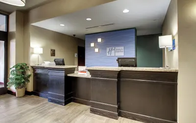 Holiday Inn Express Hotel & Suites Natchez South, an IHG Hotel