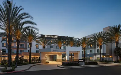 Courtyard by Marriott Long Beach Airport