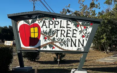 Apple Tree Inn