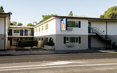 Motel 6 Modesto, CA - Downtown