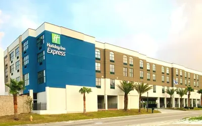 Holiday Inn Express Gulfport Beach, an IHG Hotel