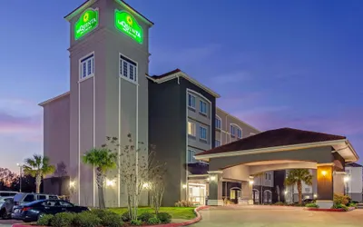 La Quinta Inn & Suites by Wyndham Leesville Ft. Polk