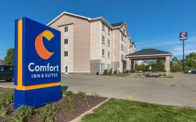 Comfort Inn & Suites Marion I-57