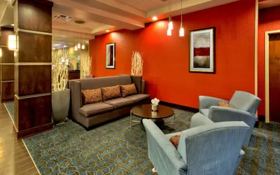 Holiday Inn Express & Suites Oak Ridge, an IHG Hotel