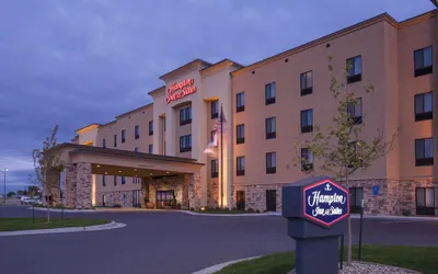 Hampton Inn & Suites Williston