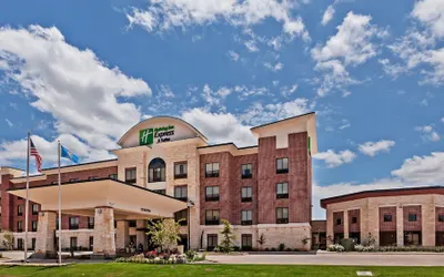 Holiday Inn Express & Suites Duncan, an IHG Hotel