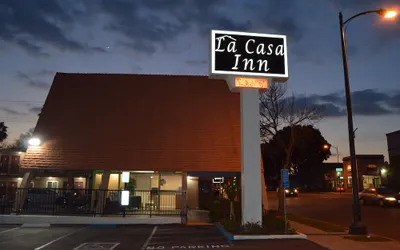 La Casa Inn