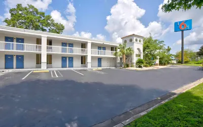 Studio 6 Gainesville, FL