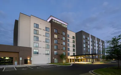 Courtyard by Marriott Charlotte Waverly