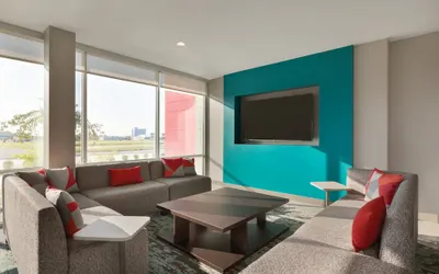 Avid Hotel Detroit Warren by IHG